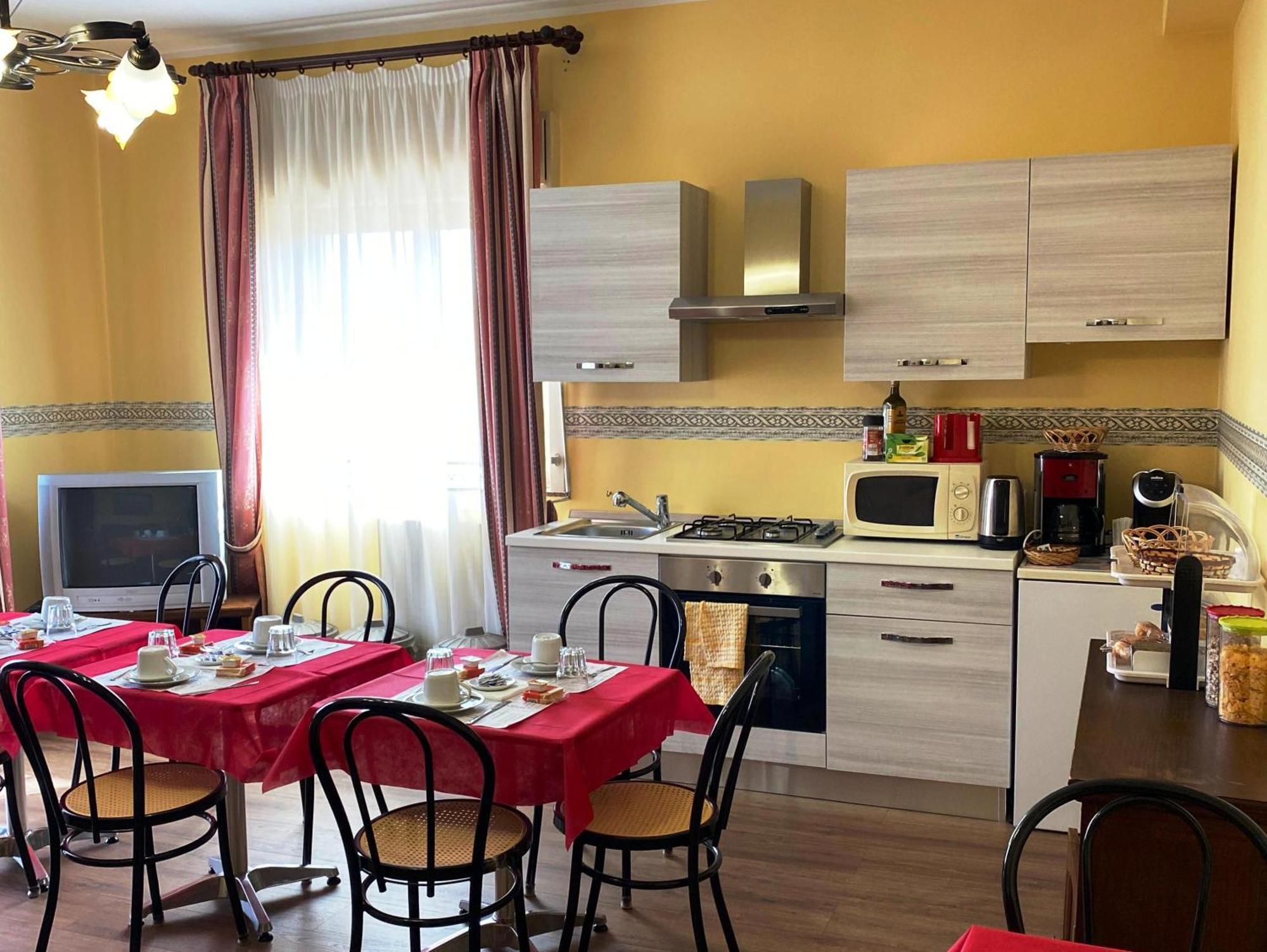 Ai Tre Parchi Bed And Bike Bed & Breakfast Randazzo Exterior foto